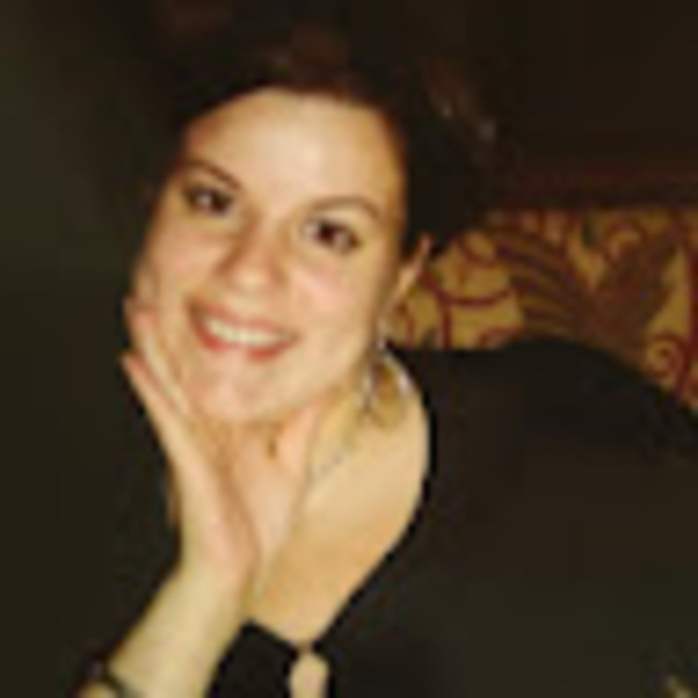 Meet your Posher, Yanet